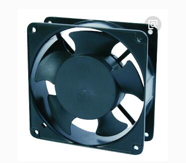 Influence of Main Structure of Cooling Fan on Service Life